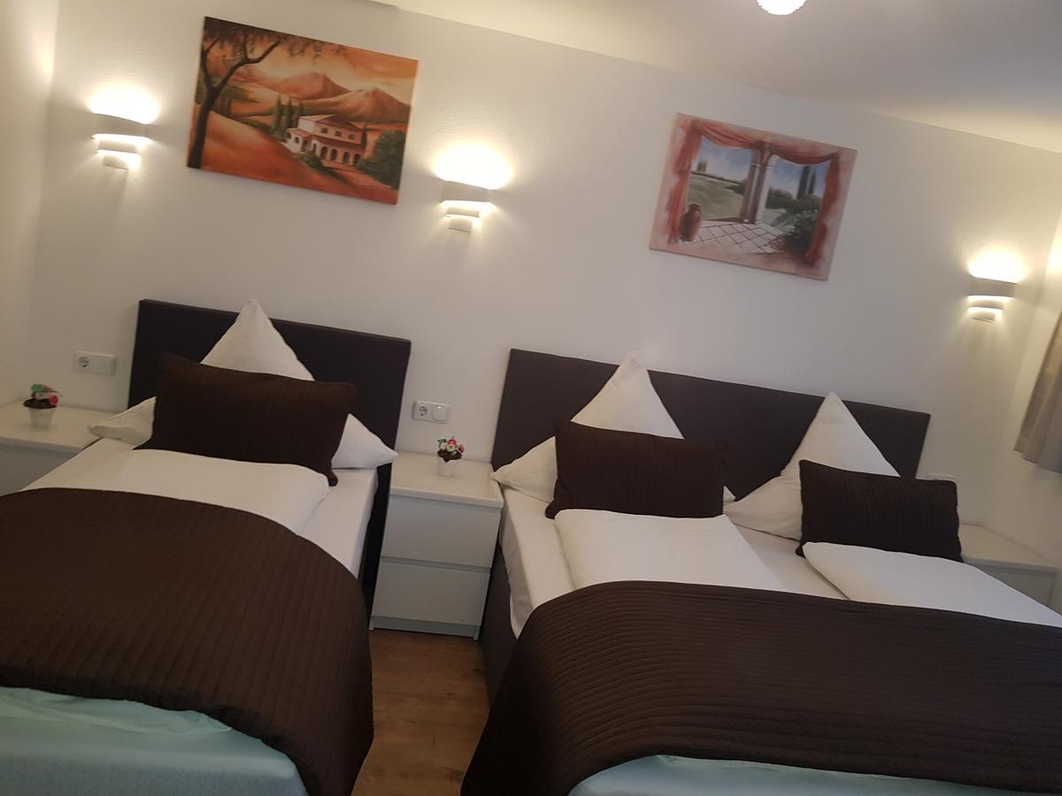 Fussen Apartments - West Apartments מראה חיצוני תמונה